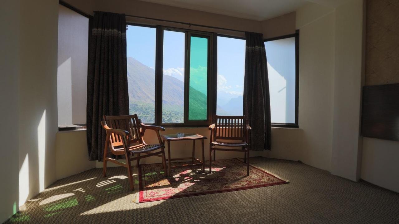 Hunza Continental Palace Karimabad  Kültér fotó